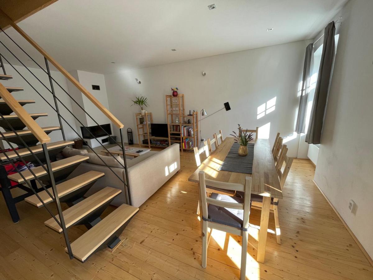 Apartman Stiavnica บันสกา ชีอาว์นีซา ภายนอก รูปภาพ