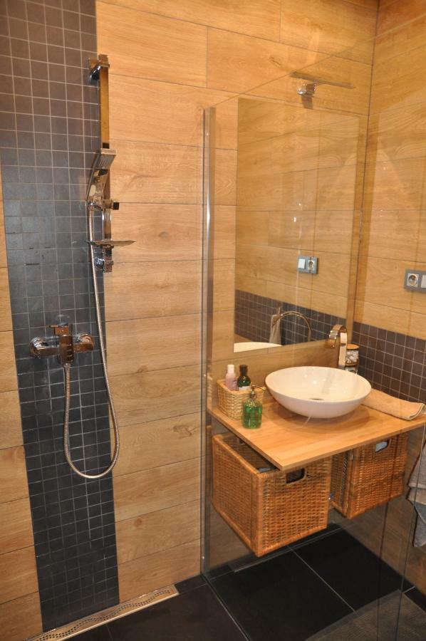 Apartman Stiavnica บันสกา ชีอาว์นีซา ภายนอก รูปภาพ