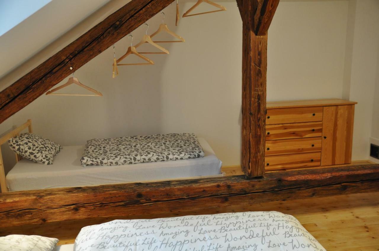 Apartman Stiavnica บันสกา ชีอาว์นีซา ภายนอก รูปภาพ