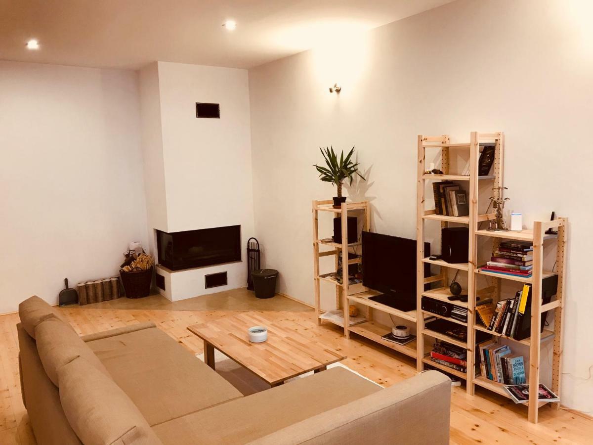 Apartman Stiavnica บันสกา ชีอาว์นีซา ภายนอก รูปภาพ